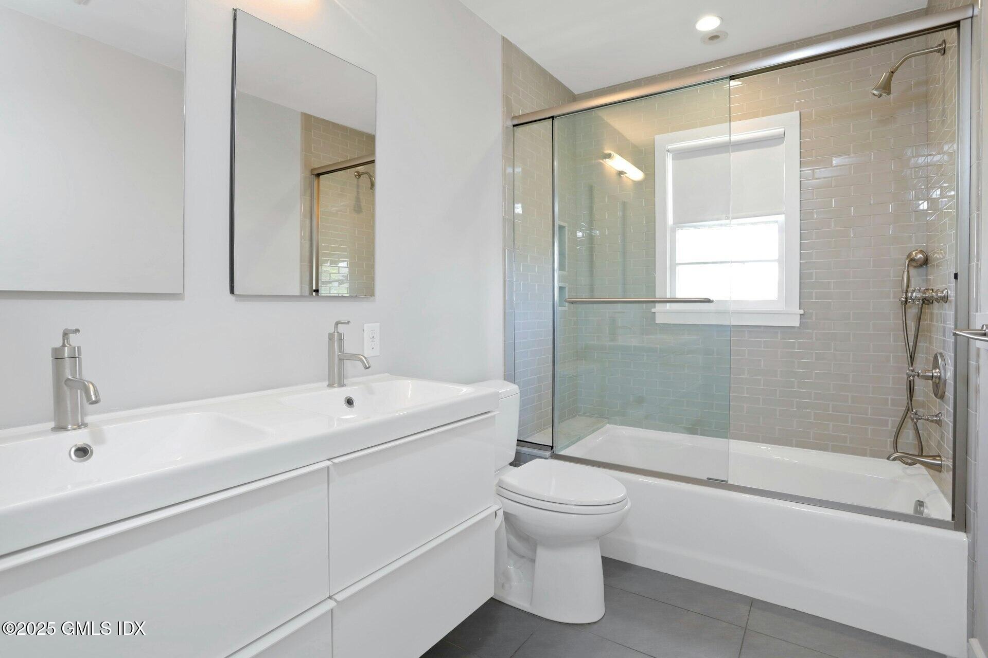 17 Perryridge Road Greenwich, CT 06830 - Photo 25 of 38 025-481141-_X0A4186_14044705