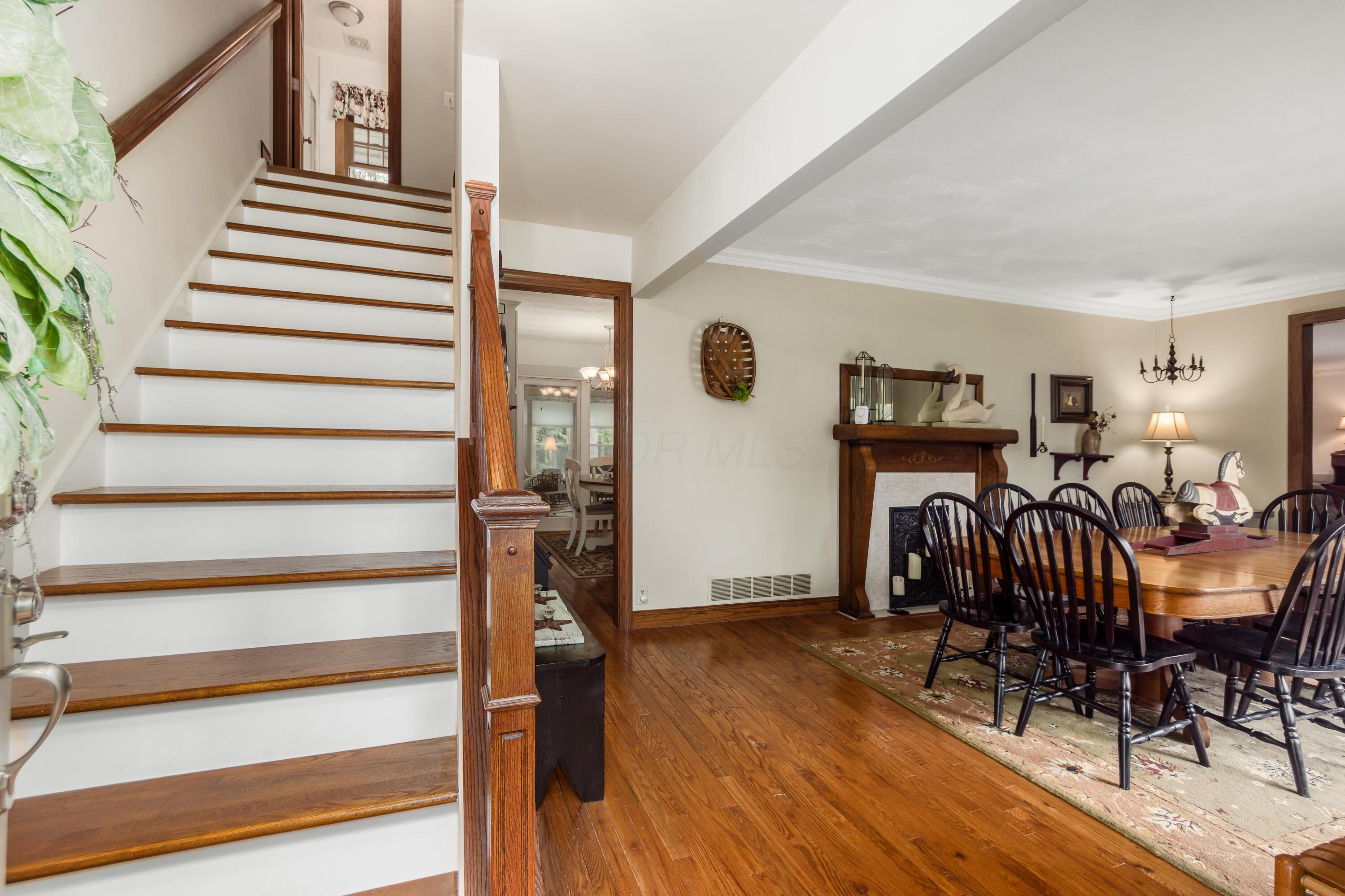 3665 Saturn Road Hilliard, OH 43026 - Photo 10 of 31 b_-_3665_Saturn_Rd_-_043
