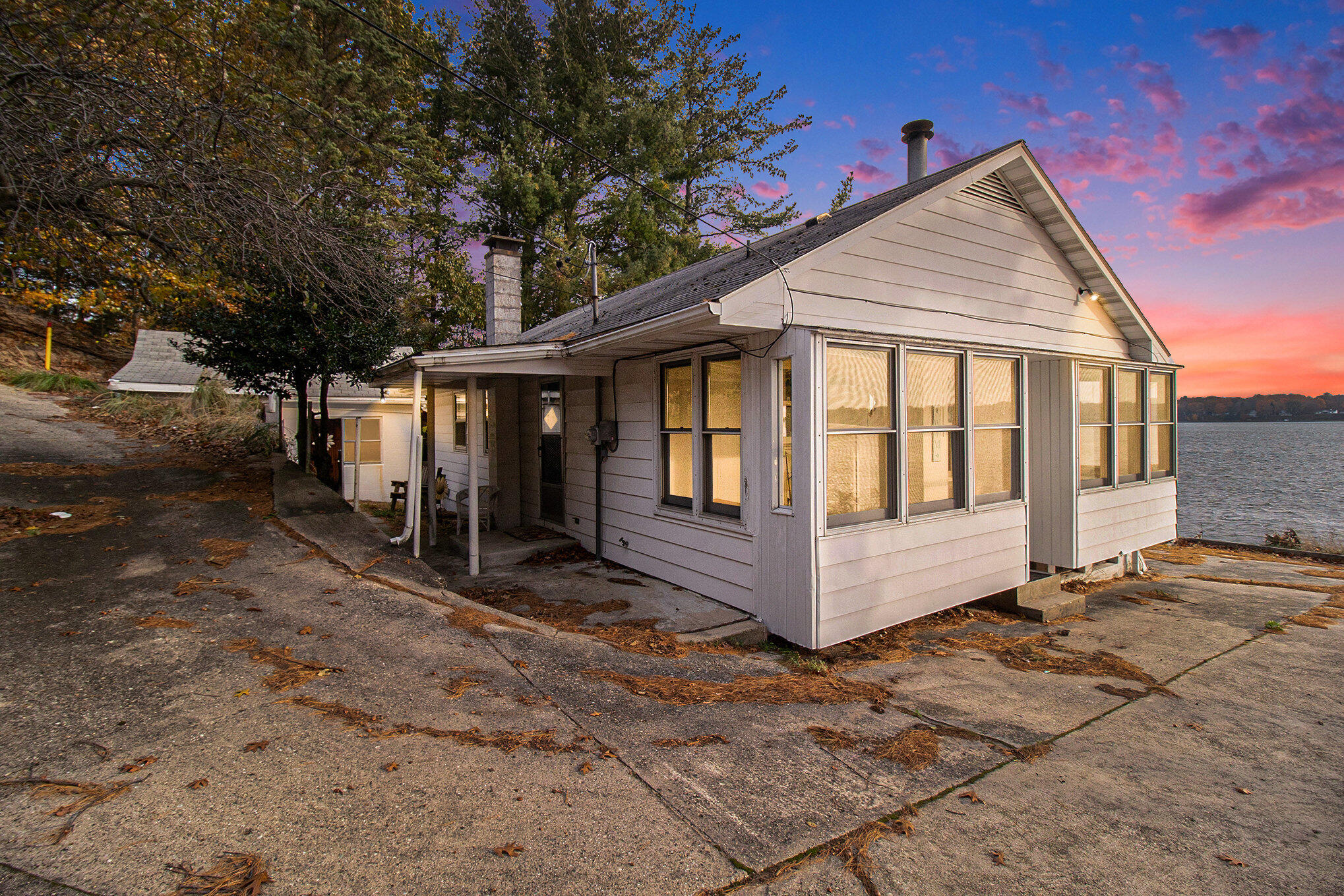 3376 Piney Ridge Road Ludington, MI 49431 - Photo 43 of 44 001_5r6a0054_twilight_351