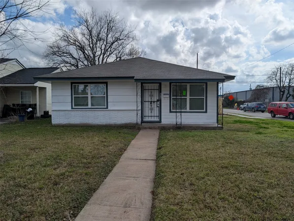 $1,200 | 2510 2nd Street, Galena Park, TX 77547
