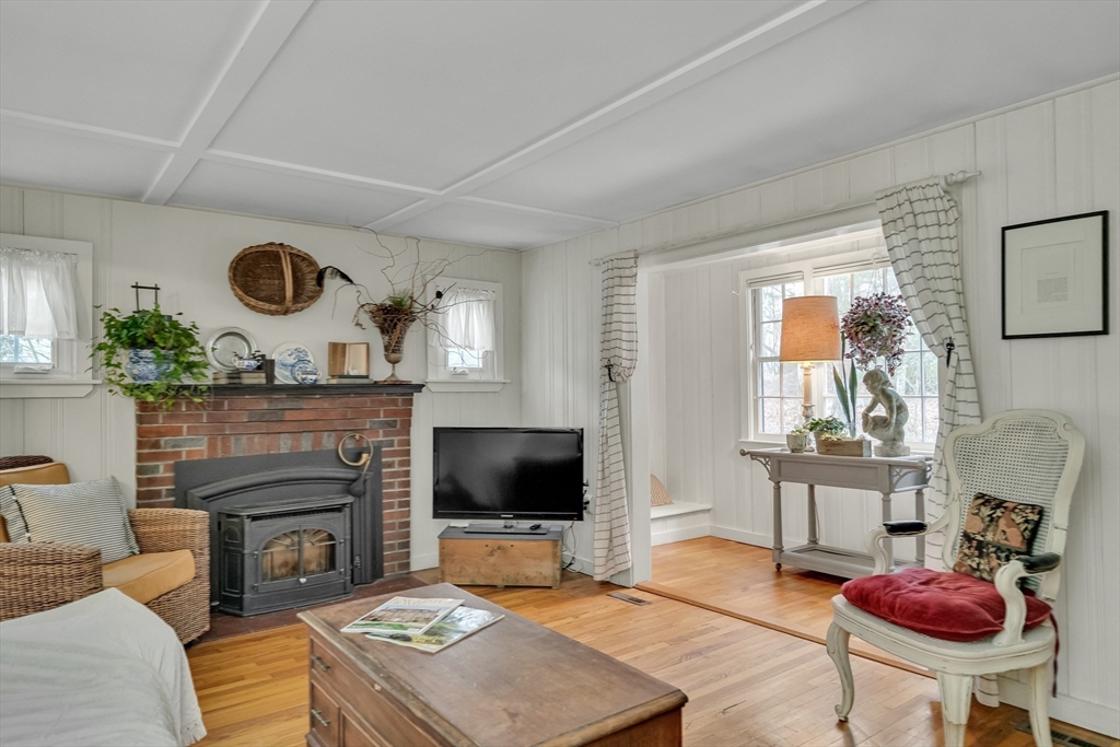 55 Fuller Street Dedham, MA 02026 - Photo 6 of 30