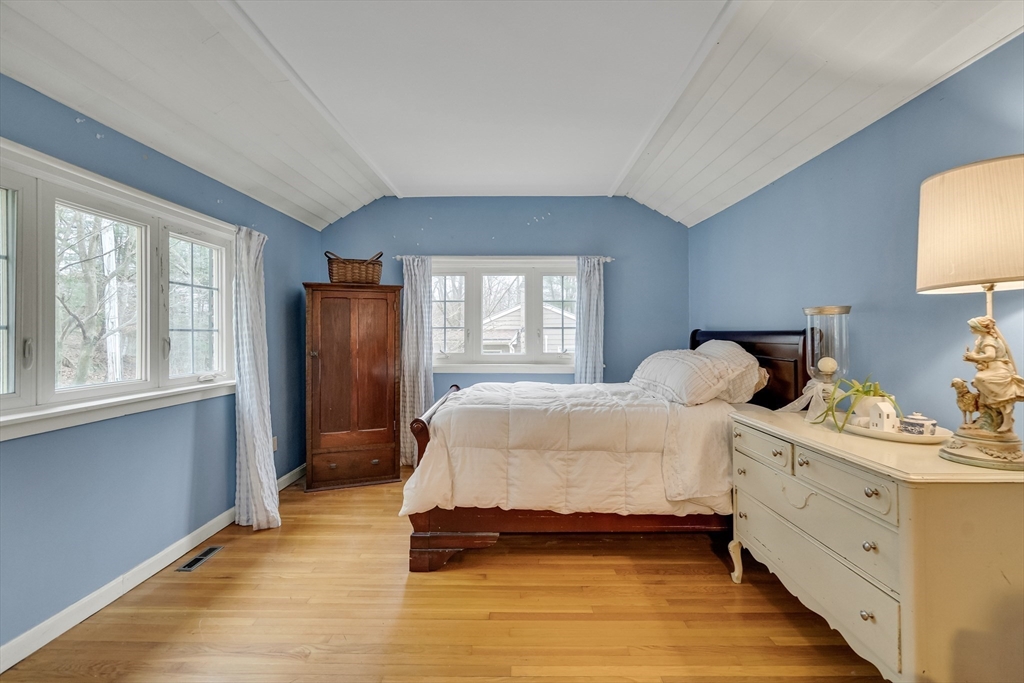 55 Fuller Street Dedham, MA 02026 - Photo 10 of 30