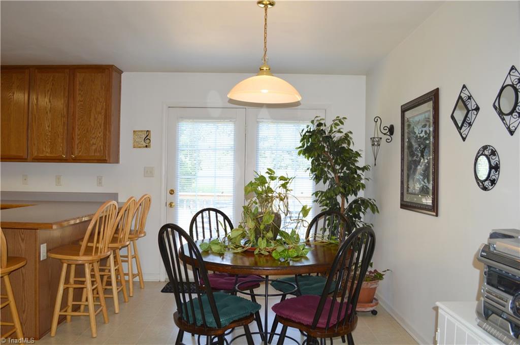 5895 Stanley Huff Road Summerfield, NC 27358 - Photo 16 of 30 Dining