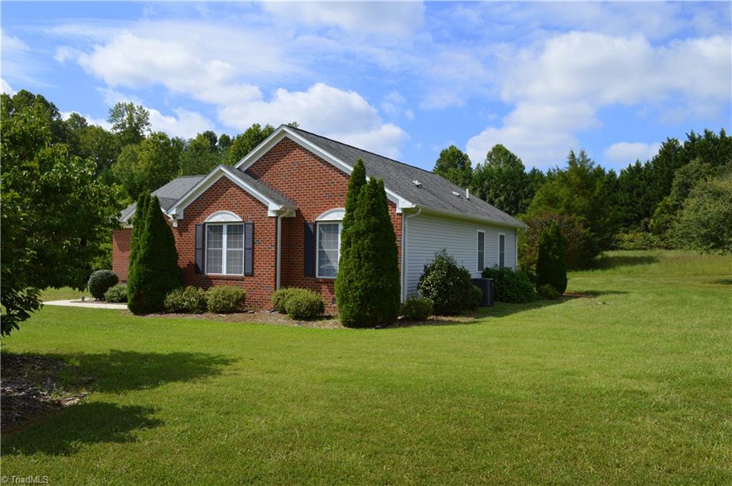 5895 Stanley Huff Road Summerfield, NC 27358 - Photo 3 of 30 Exterior Front