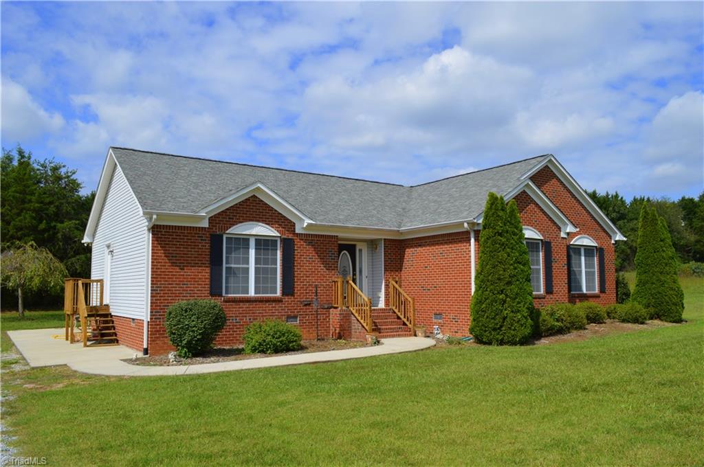 5895 Stanley Huff Road Summerfield, NC 27358 - Photo 6 of 30 Exterior Front
