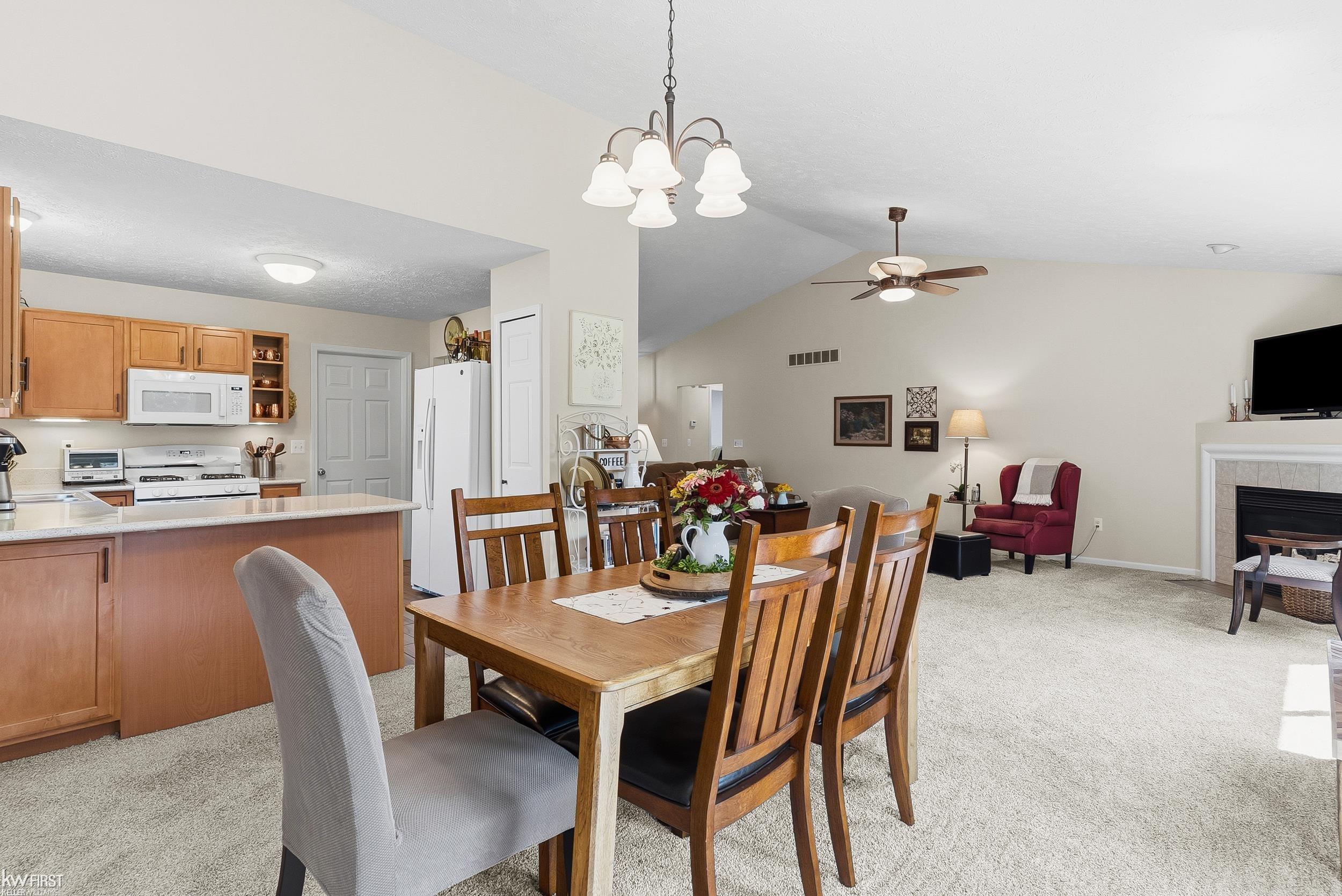916 Spirea Howell, MI 48843 - Photo 8 of 42