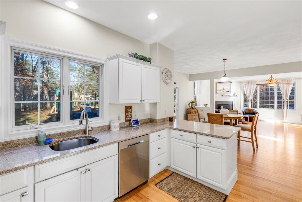 53 Emily Lane Rowley, MA 01969 - Photo 10 of 42