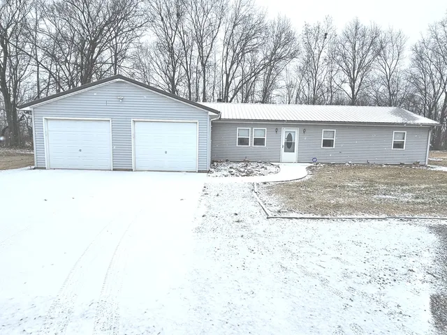 $198,500 | 8750 North Brehm Lane, Belle Rive, IL 62810