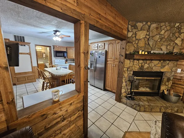 $198,500 | 8750 North Brehm Lane, Belle Rive, IL 62810