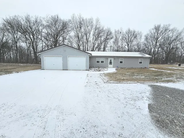 $198,500 | 8750 North Brehm Lane, Belle Rive, IL 62810