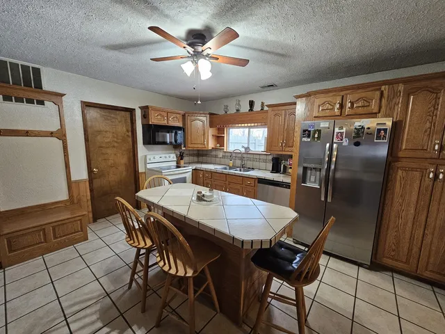 $198,500 | 8750 North Brehm Lane, Belle Rive, IL 62810