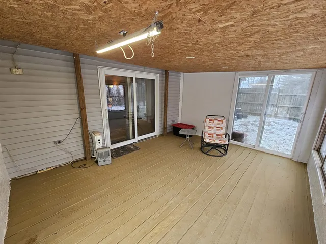 $198,500 | 8750 North Brehm Lane, Belle Rive, IL 62810