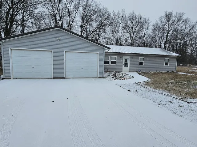 $198,500 | 8750 North Brehm Lane, Belle Rive, IL 62810