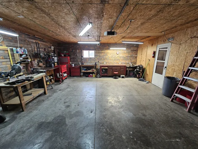 $198,500 | 8750 North Brehm Lane, Belle Rive, IL 62810