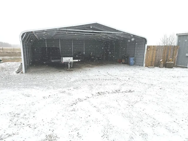 $198,500 | 8750 North Brehm Lane, Belle Rive, IL 62810