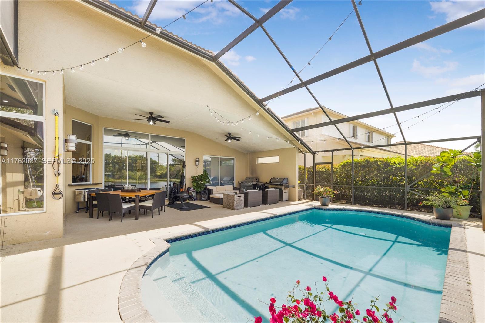 2943 Oakbrook Drive Weston, FL 33332 - Photo 30 of 42