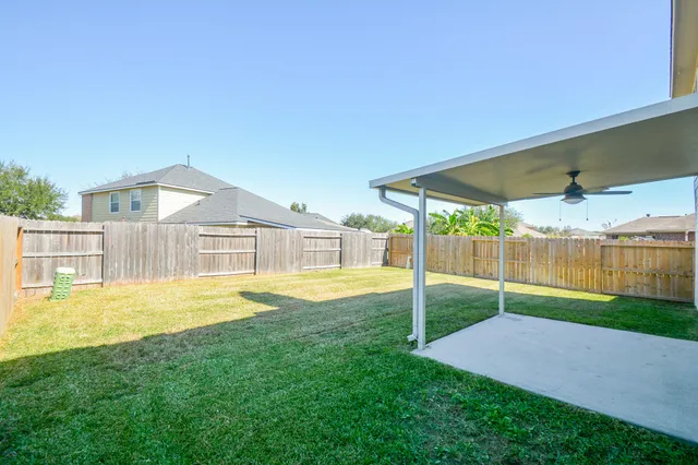 $349,000 | 24526 Lakecrest Town Drive, Katy, TX 77493