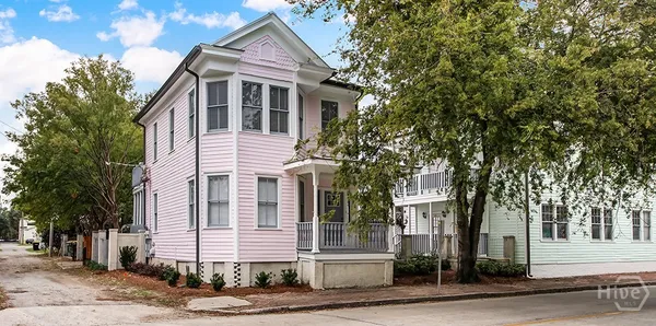 $1,800 | 1309 Jefferson Street, Unit A, Savannah, GA 31401