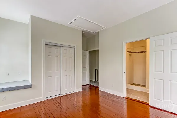 $1,800 | 1309 Jefferson Street, Unit A, Savannah, GA 31401