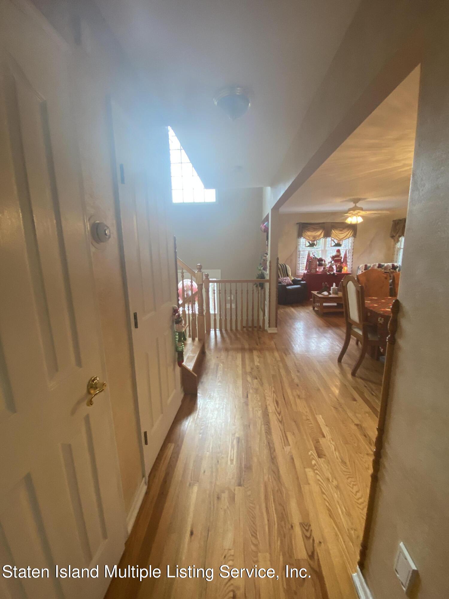 373 St George Road Staten Island, NY 10306 - Photo 5 of 25 VIEW