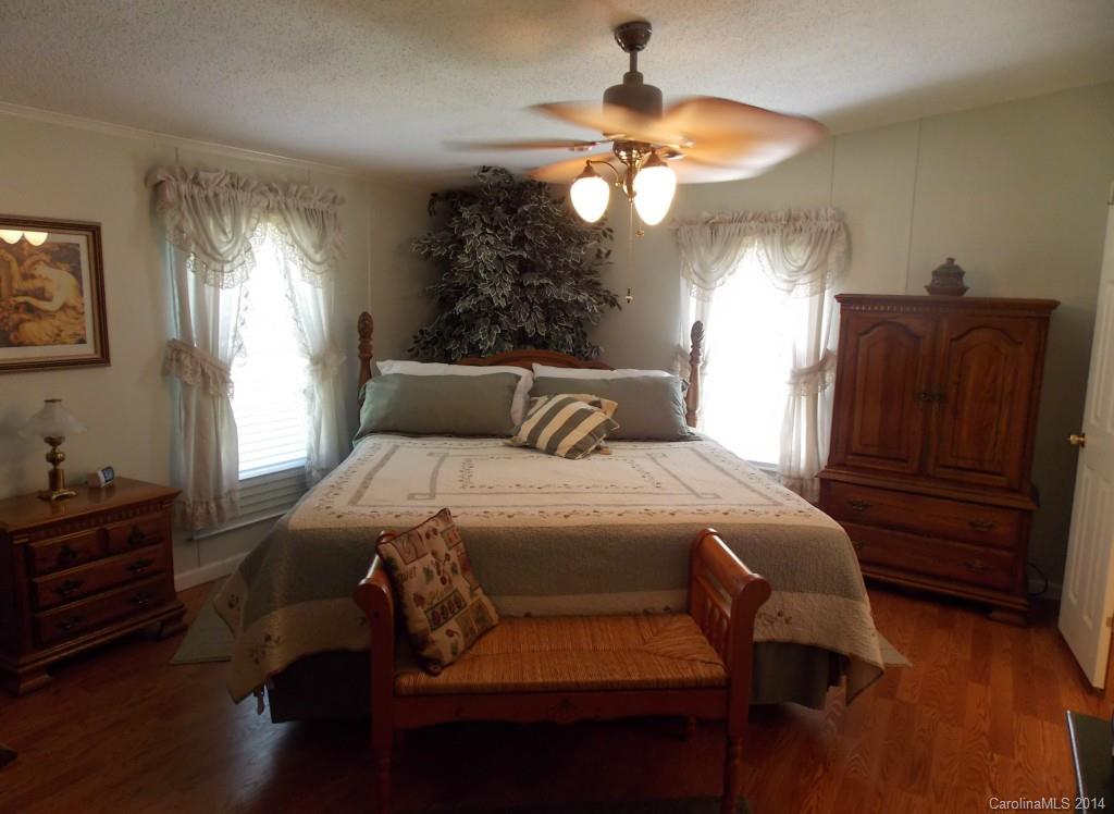 587 Edwards Road Fort Lawn, SC 29714 - Photo 4 of 21 Gallery Image 4