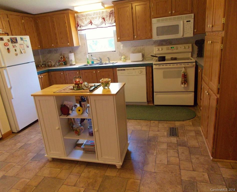 587 Edwards Road Fort Lawn, SC 29714 - Photo 8 of 21 Gallery Image 8