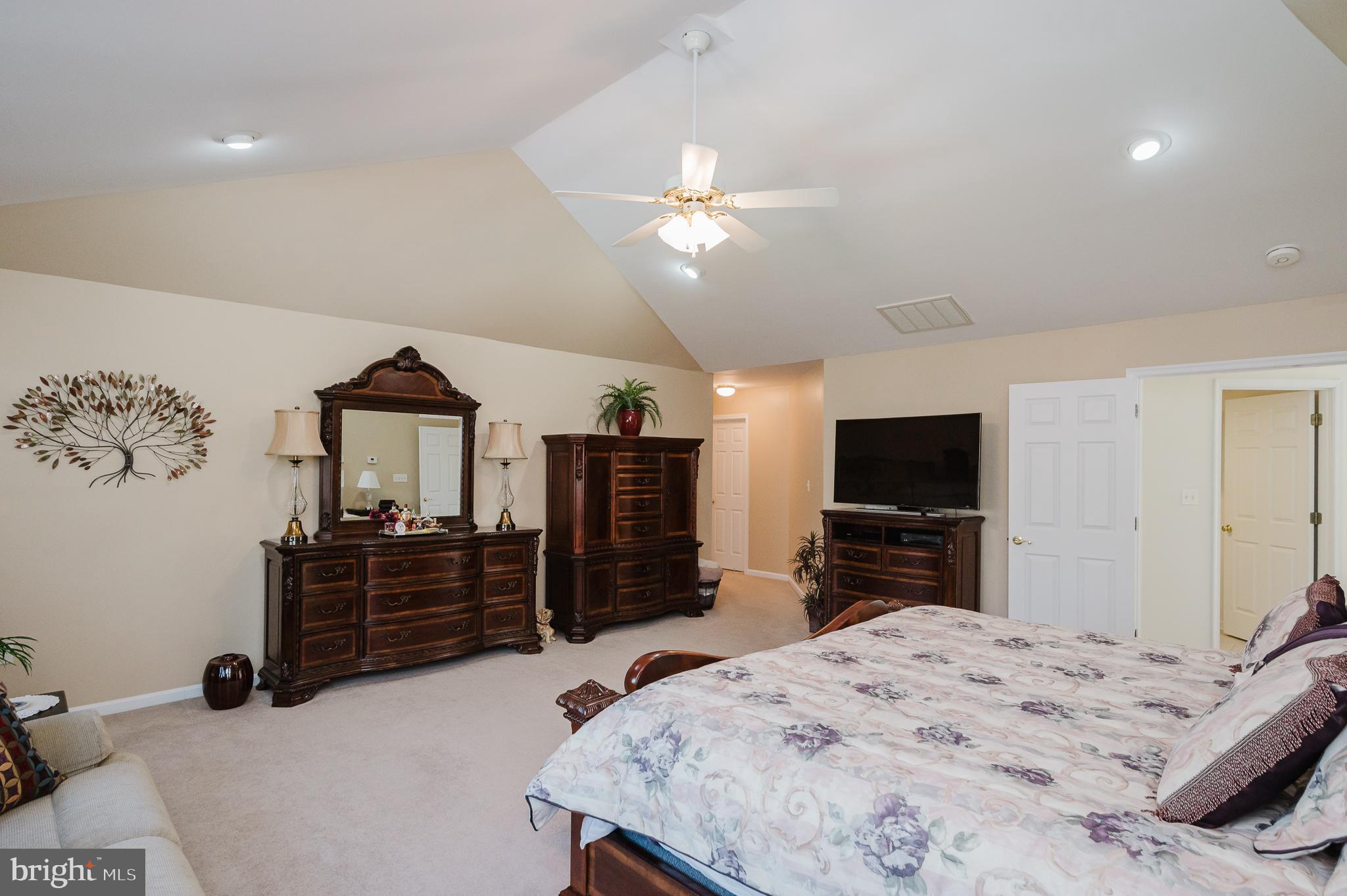 2925 Baldwin Mill Road Baldwin, MD 21013 - Photo 24 of 51 Primary Bedroom Suite