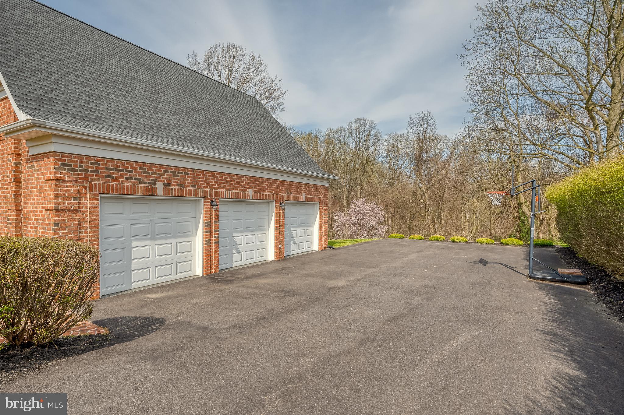 2925 Baldwin Mill Road Baldwin, MD 21013 - Photo 39 of 51 Oversized 3 Car Side Load Garage