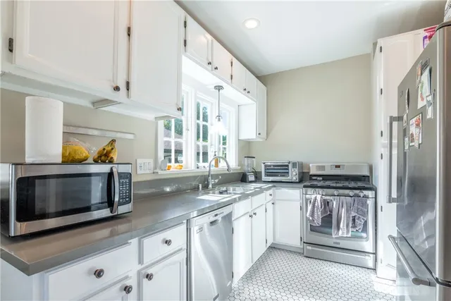 $1,175,000 | 128 North Ivy Avenue, Monrovia, CA 91016