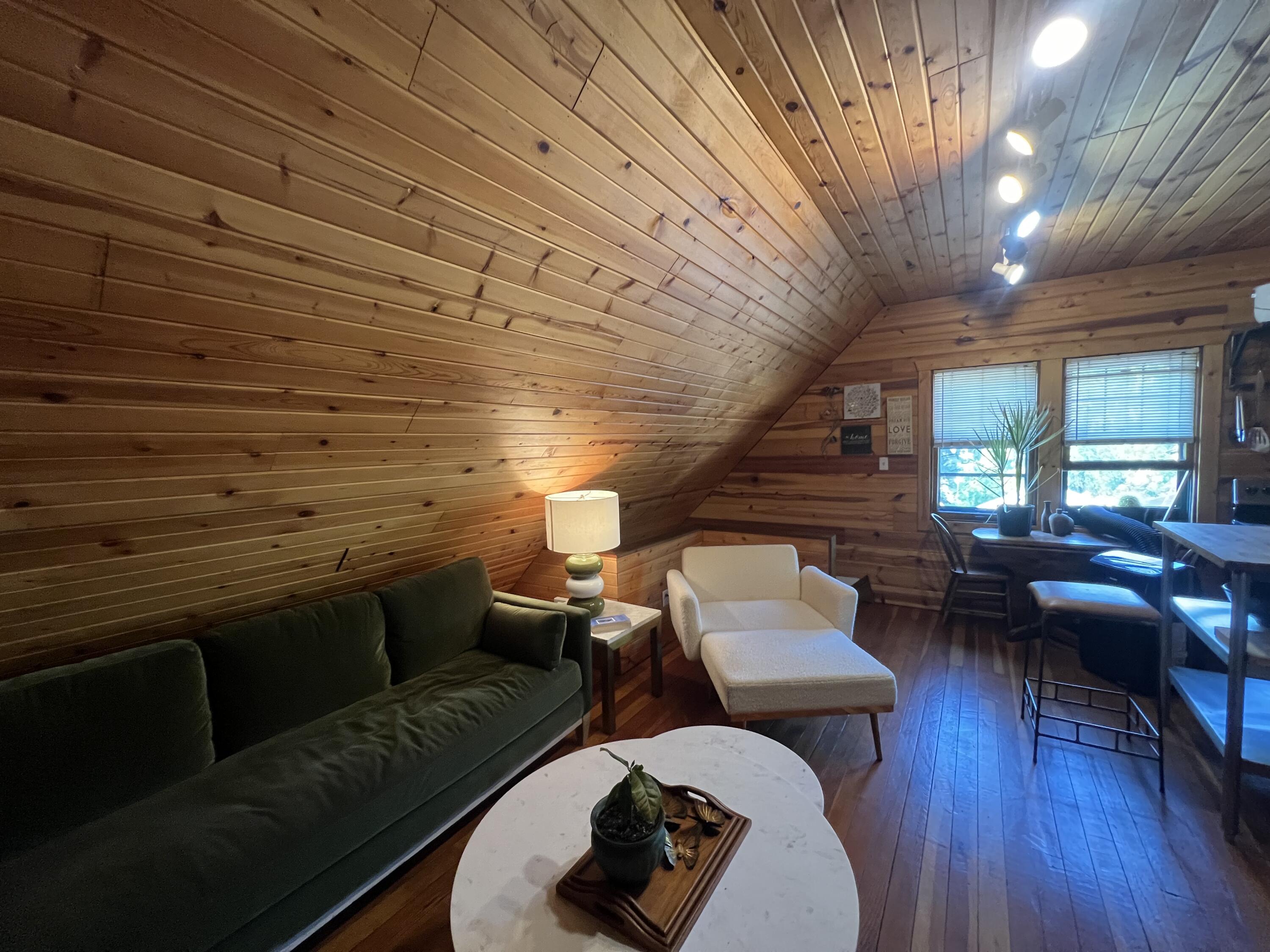 5947 North 35th Street Milwaukee, WI 53209 - Photo 18 of 41 IMG_1151