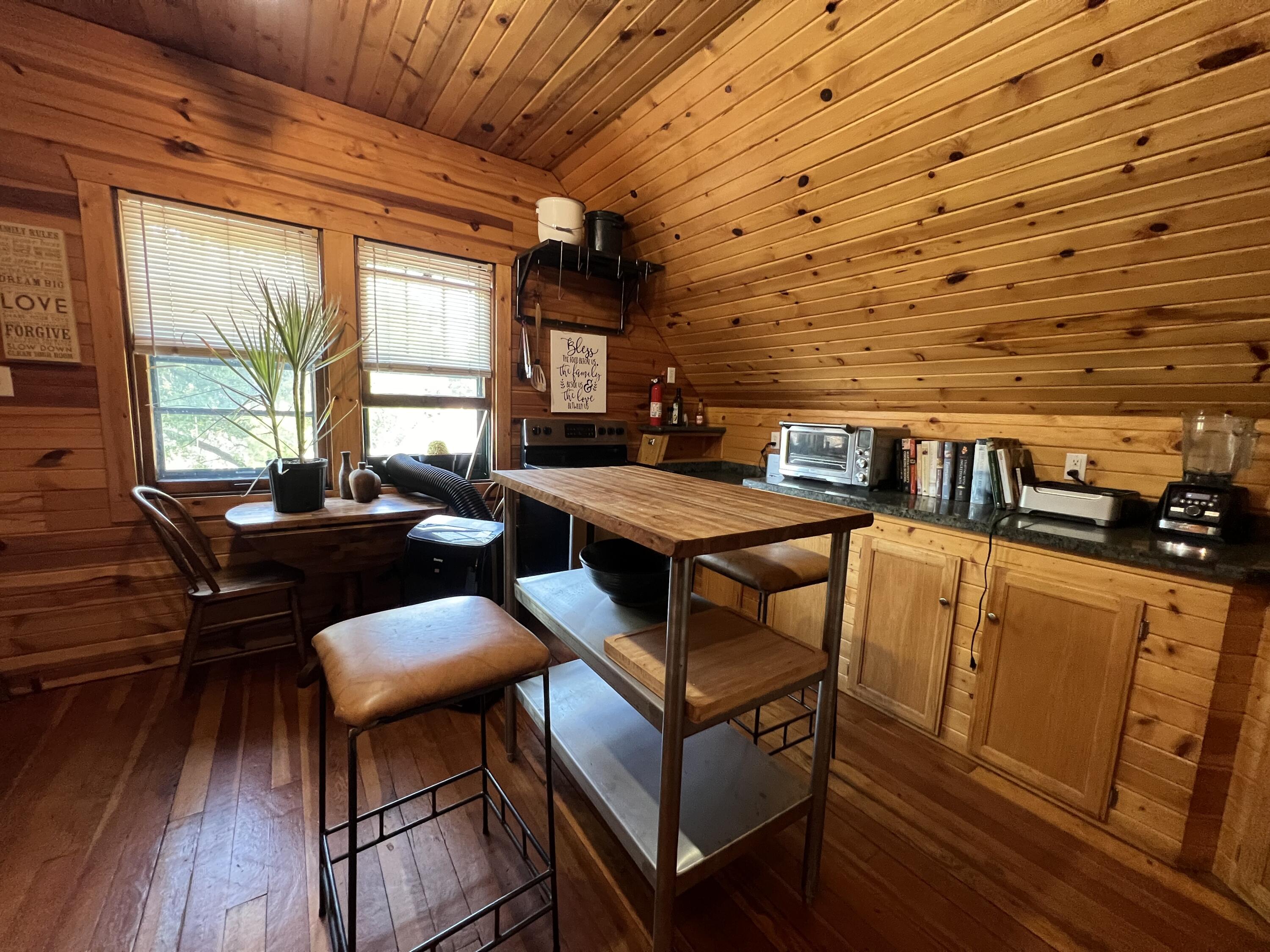 5947 North 35th Street Milwaukee, WI 53209 - Photo 23 of 41 IMG_1152