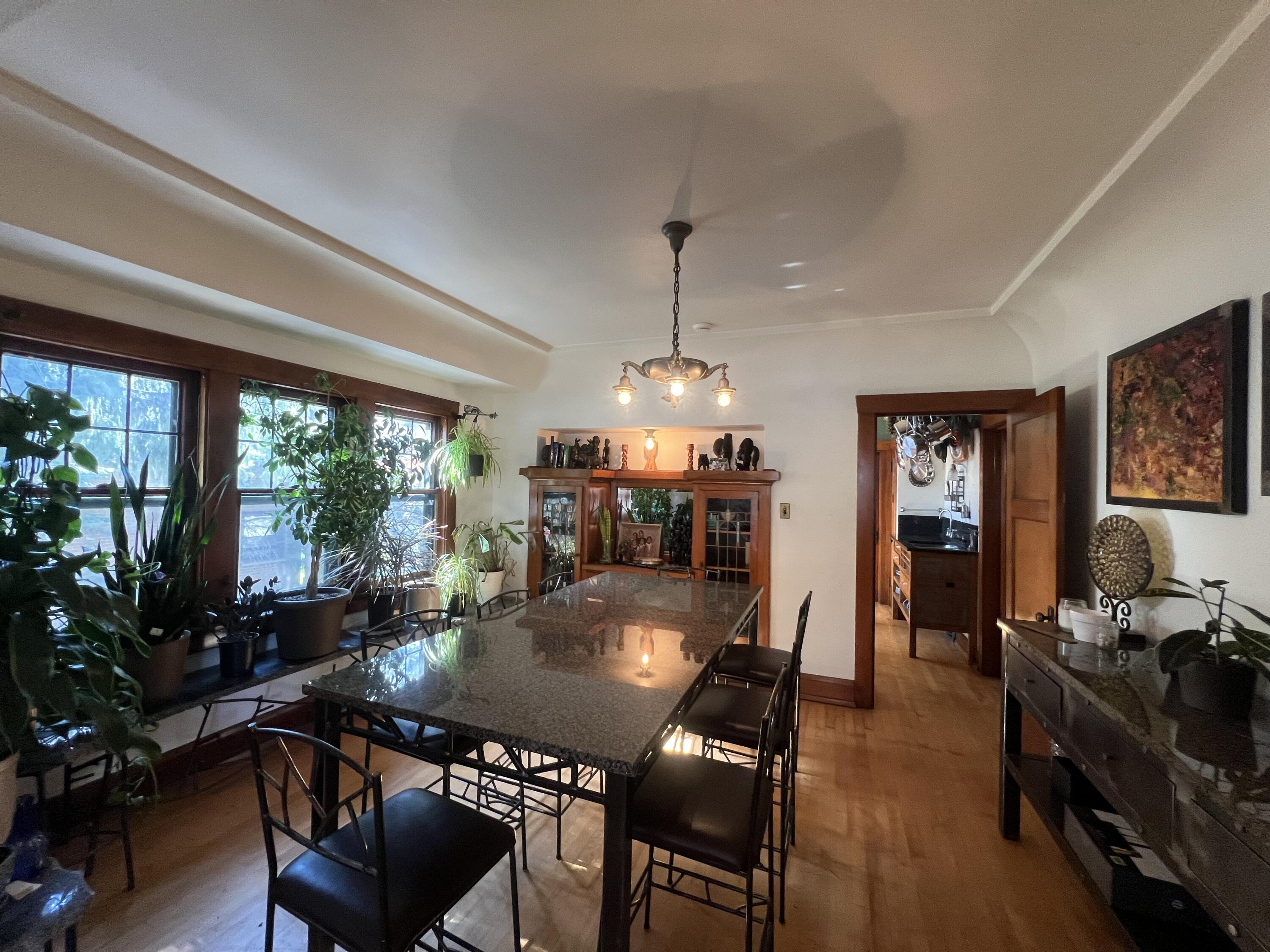 5947 North 35th Street Milwaukee, WI 53209 - Photo 5 of 41 IMG_1097