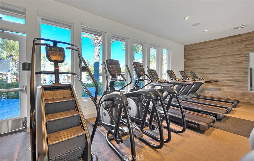 9412 Shade Place Rancho Cucamonga, CA 91730 - Photo 20 of 31 a view of a room with gym equipment