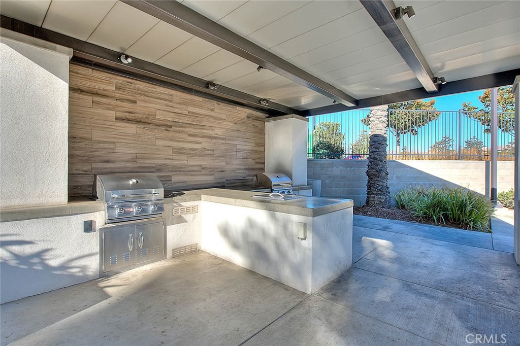 9412 Shade Place Rancho Cucamonga, CA 91730 - Photo 25 of 31 a view of a outdoor kitchen