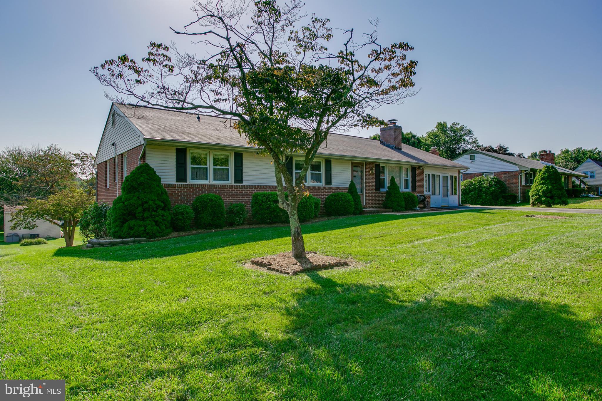 2813 Pinewick Road Ellicott City, MD 21042 - Photo 1 of 26 Exterior (Front)