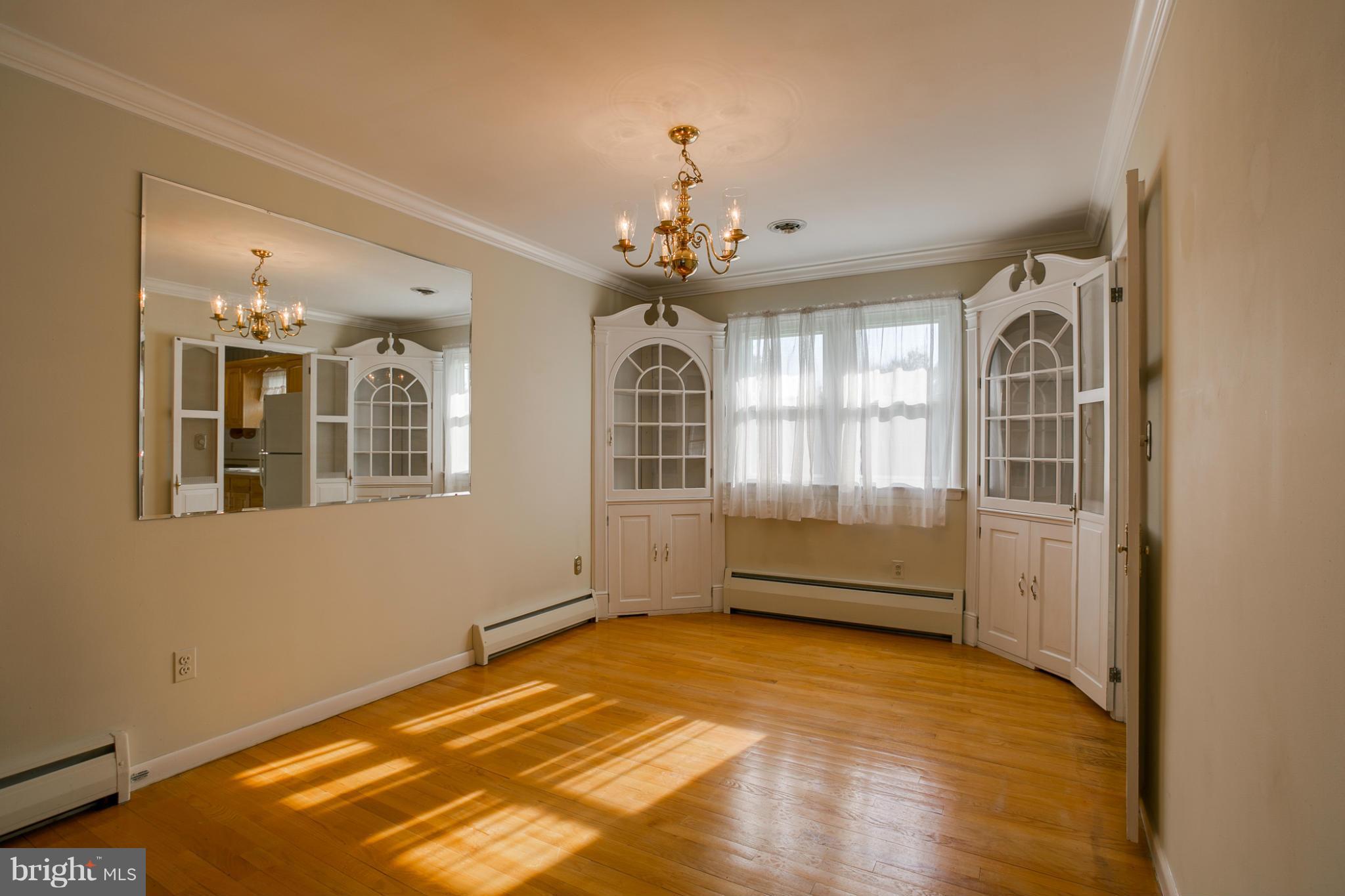 2813 Pinewick Road Ellicott City, MD 21042 - Photo 7 of 26 Dining Room