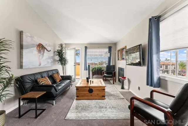 $2,795,000 | 7303 Eads Avenue, La Jolla, CA 92037