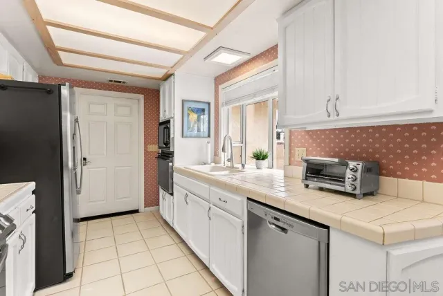 $2,795,000 | 7303 Eads Avenue, La Jolla, CA 92037