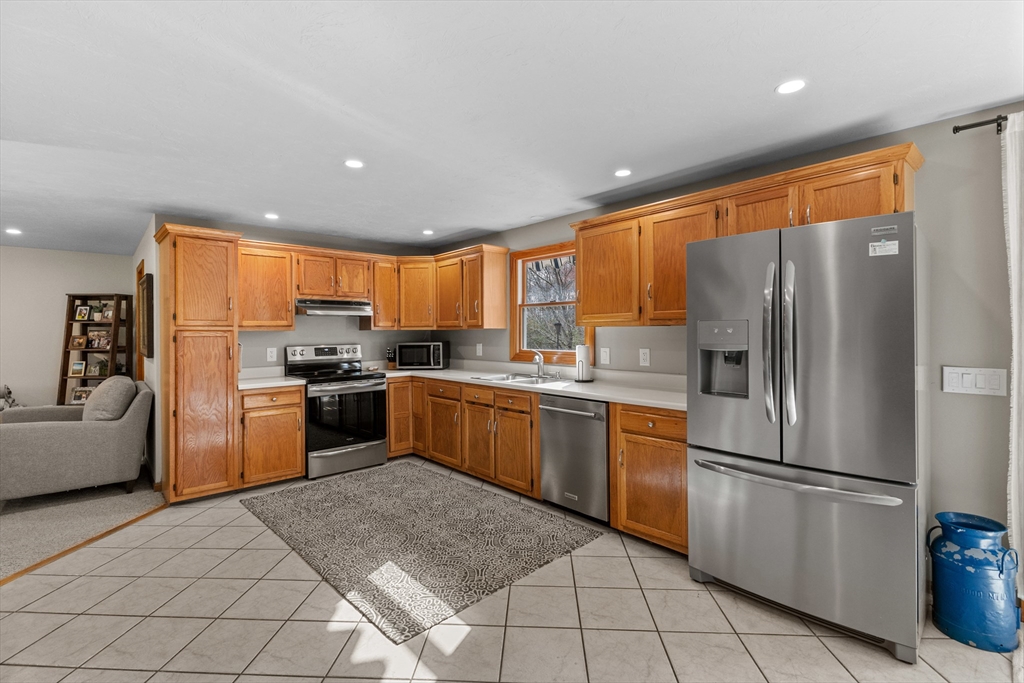 187 Center Depot Road Charlton, MA 01507 - Photo 12 of 41