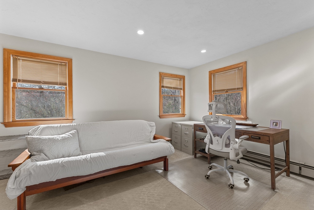 187 Center Depot Road Charlton, MA 01507 - Photo 25 of 41