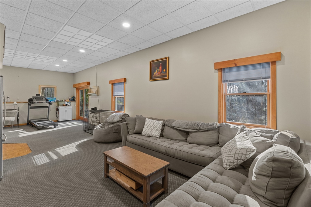 187 Center Depot Road Charlton, MA 01507 - Photo 32 of 41