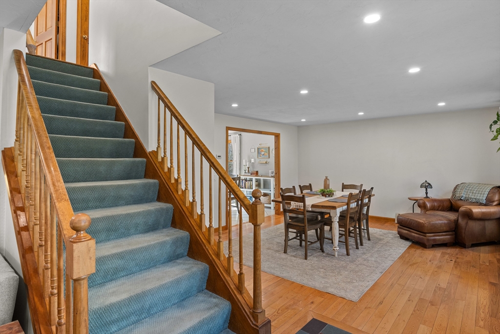 187 Center Depot Road Charlton, MA 01507 - Photo 4 of 41