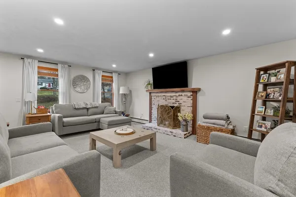 $539,900 | 187 Center Depot Road, Charlton, MA 01507