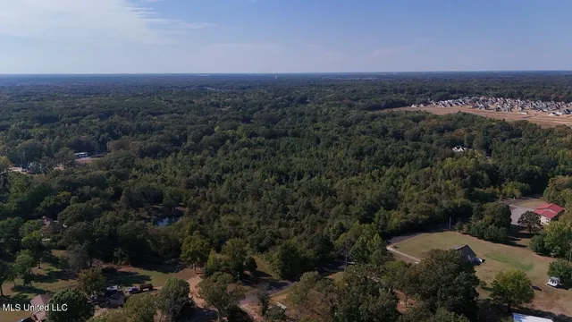 $159,900 | Sandy Betts Road, Nesbit, MS 38651