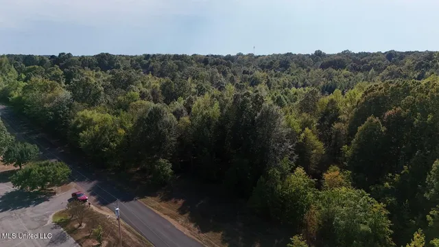 $159,900 | Sandy Betts Road, Nesbit, MS 38651