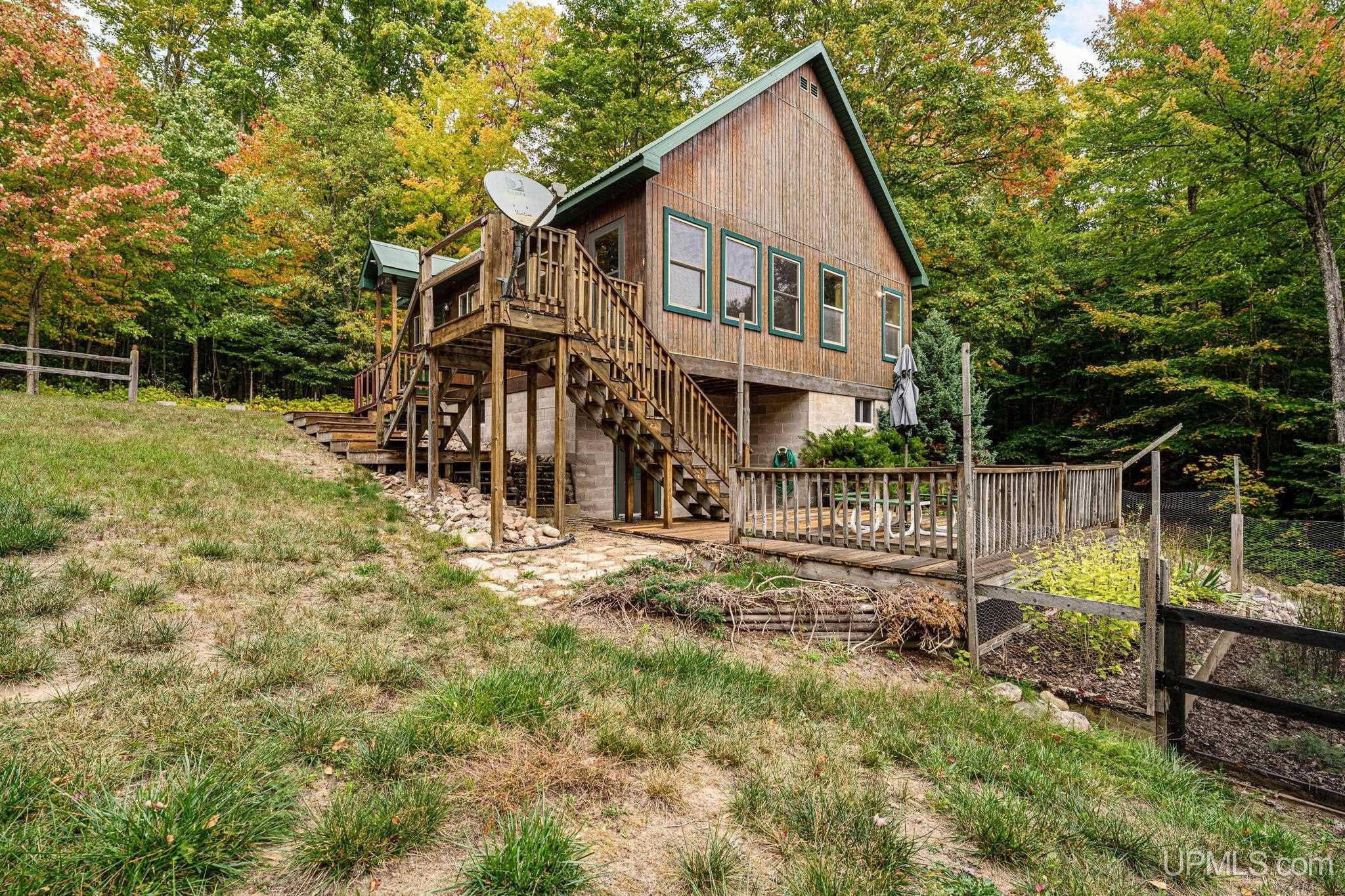 E6971 Maple Grove Road Munising, MI 49862 - Photo 4 of 61 Gallery Image 4