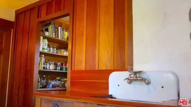 $1,750,000 | 2175 Cambridge Street, Los Angeles, CA 90006