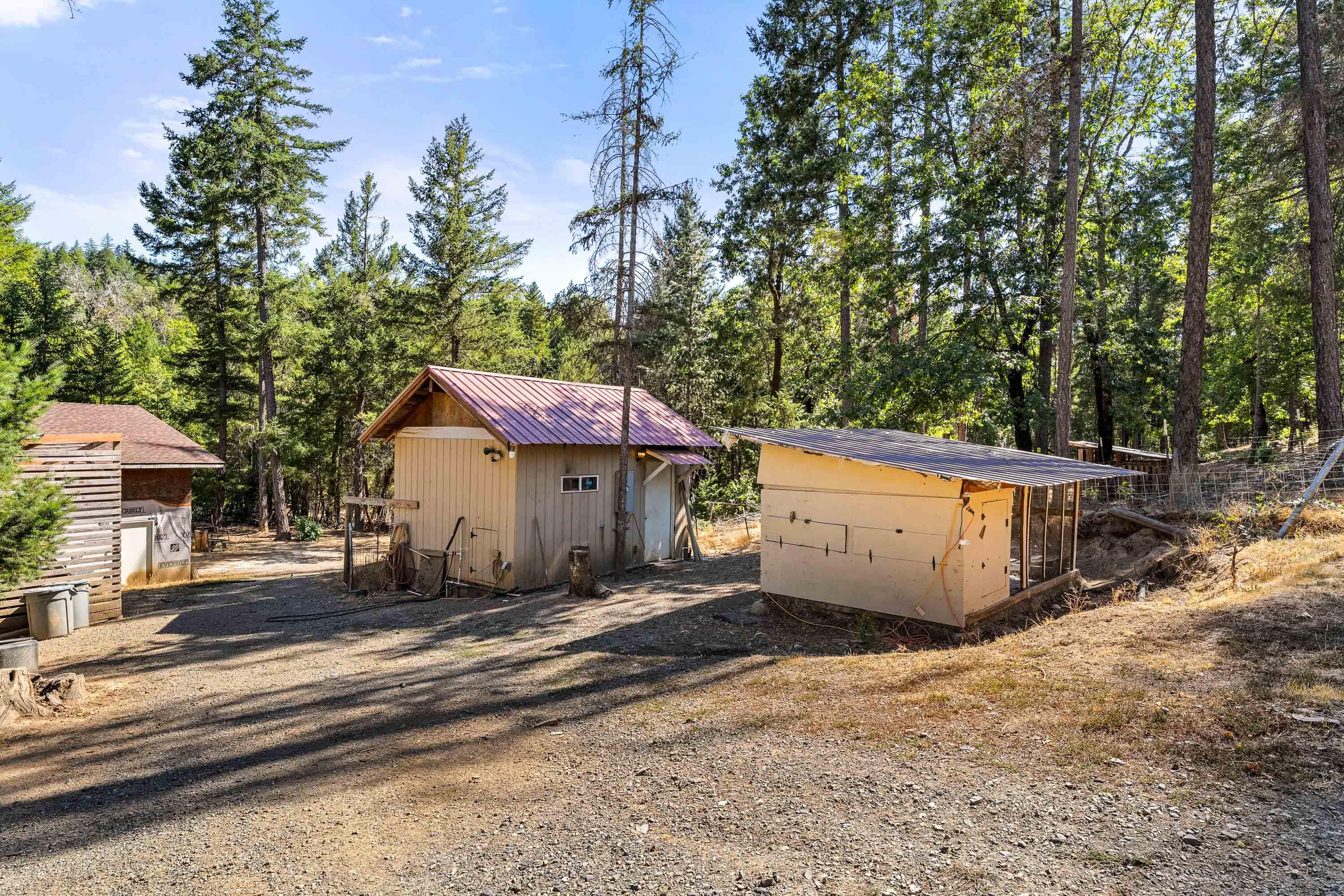 2600 Draper Valley Road Selma, OR 97538 - Photo 34 of 37 EXT (12 of 18)