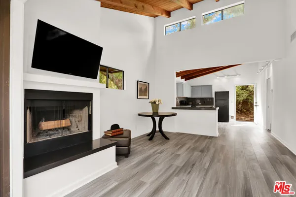 $4,600 | 2039 Tuna Canyon Road, Unit A, Topanga, CA 90290