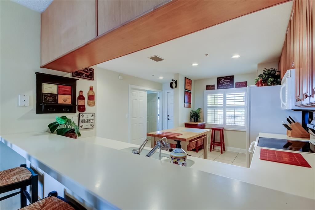 425 150th Avenue, Unit 2504 Madeira Beach, FL 33708 - Photo 10 of 41